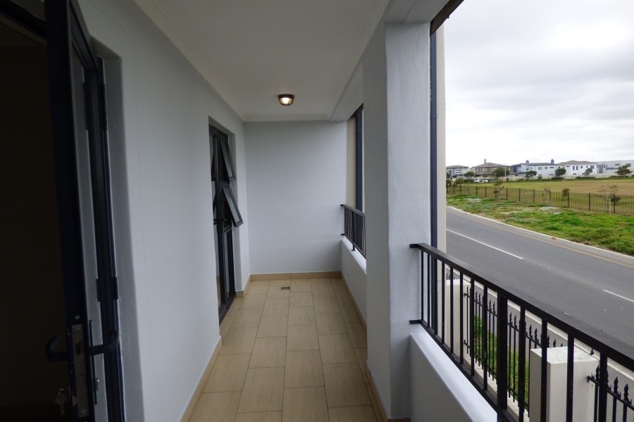 2 Bedroom Property for Sale in Parklands North Western Cape